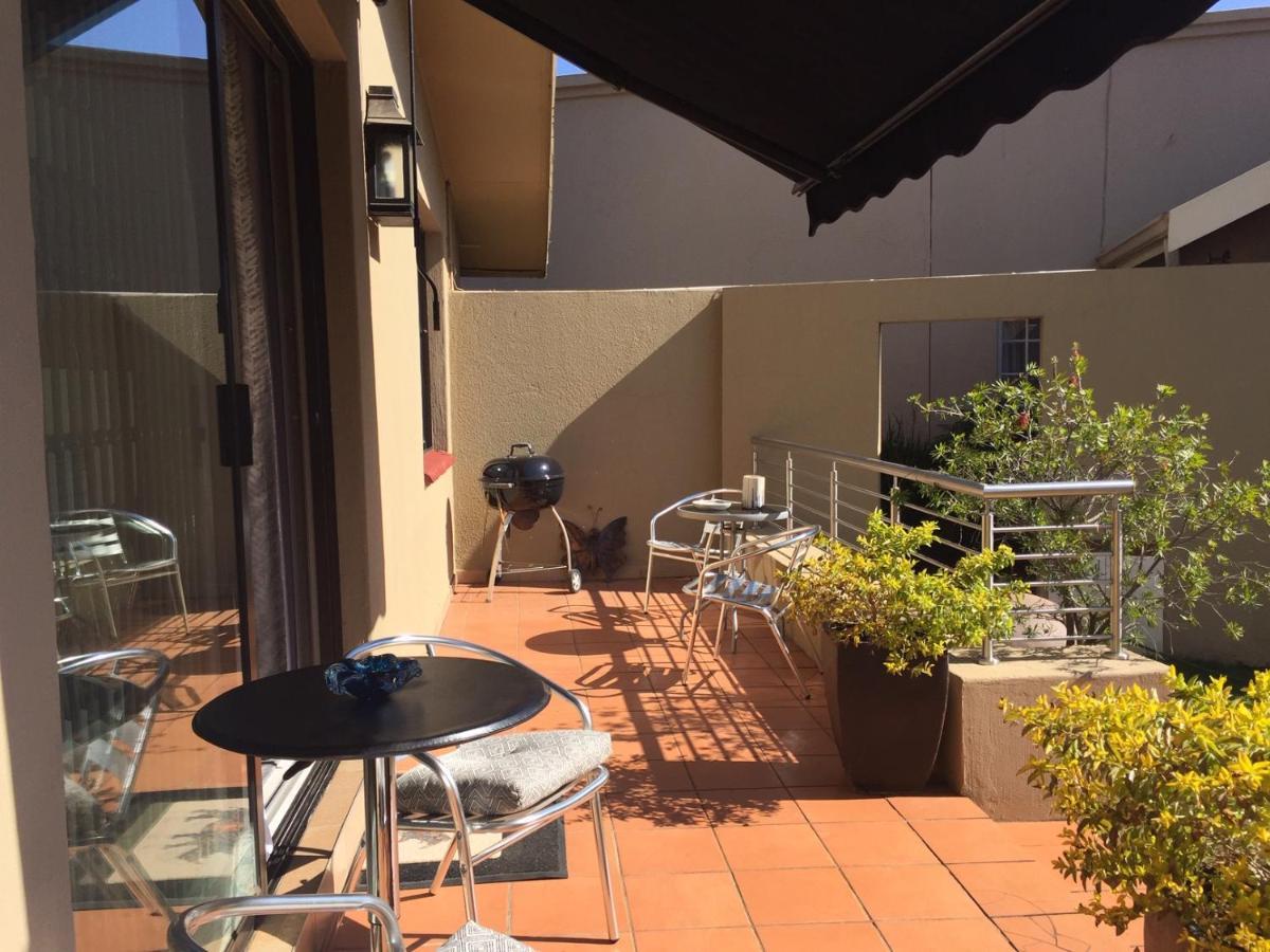 125 On Van Buuren Road Guest House Johannesburg Exteriör bild