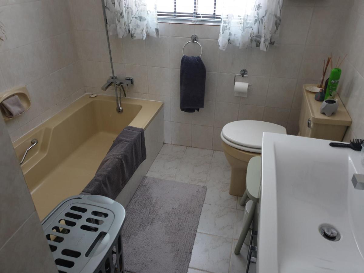 125 On Van Buuren Road Guest House Johannesburg Exteriör bild